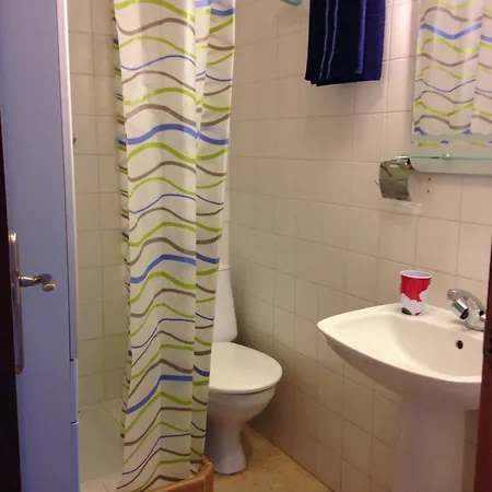 1 Apartment *